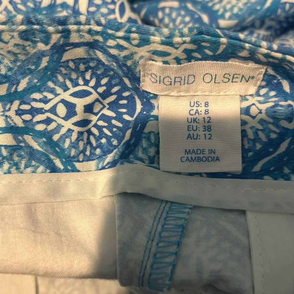 SIGRID OLSEN blue and white geometric shorts